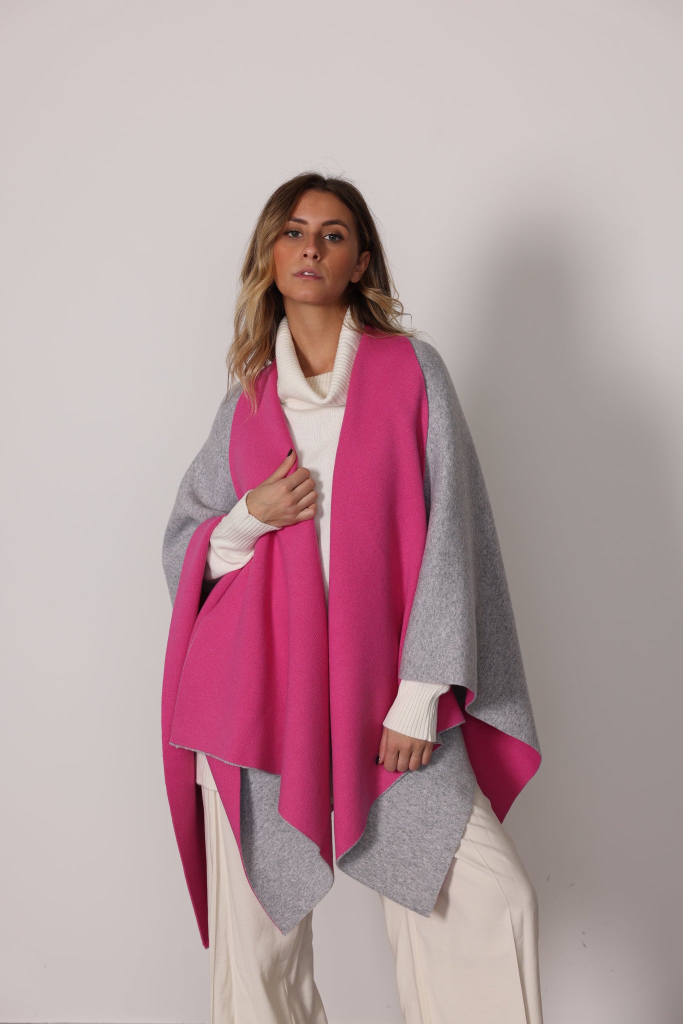 1161 - Bicolor Cape