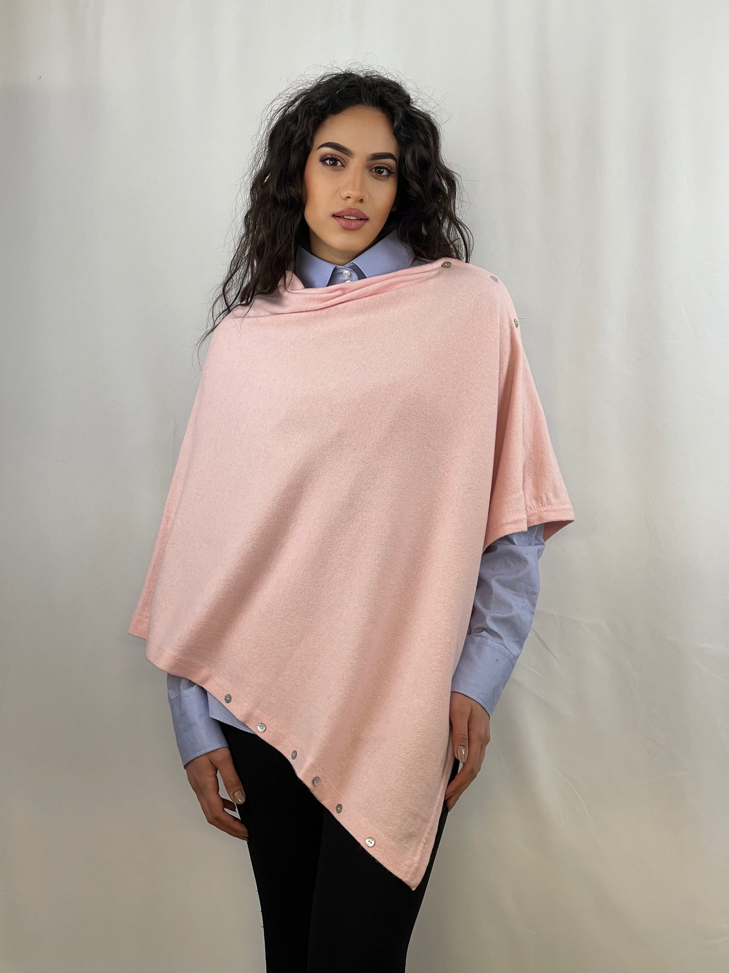 41119 - Buttoned Shrug