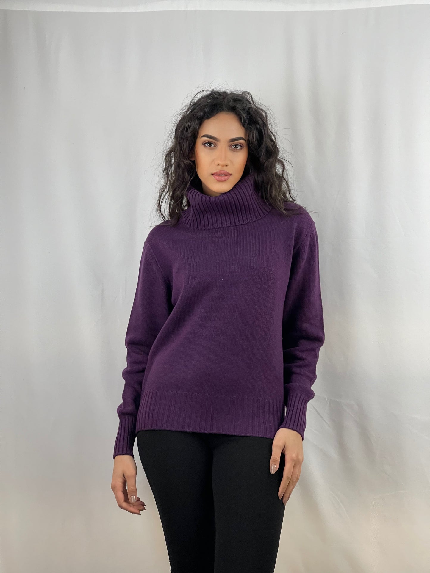 4125 - Large neck d.line woman