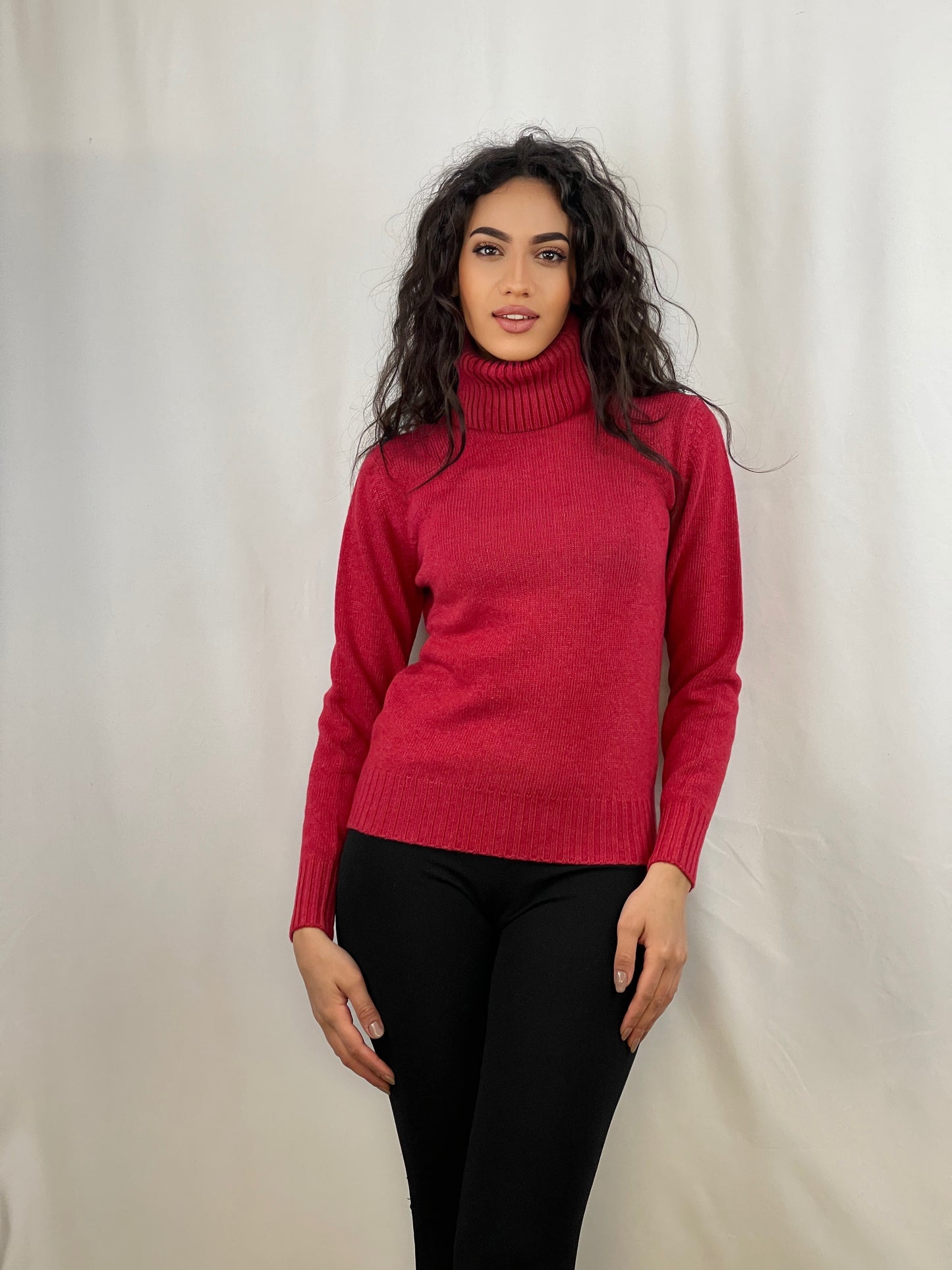 4125 - Large neck d.line woman