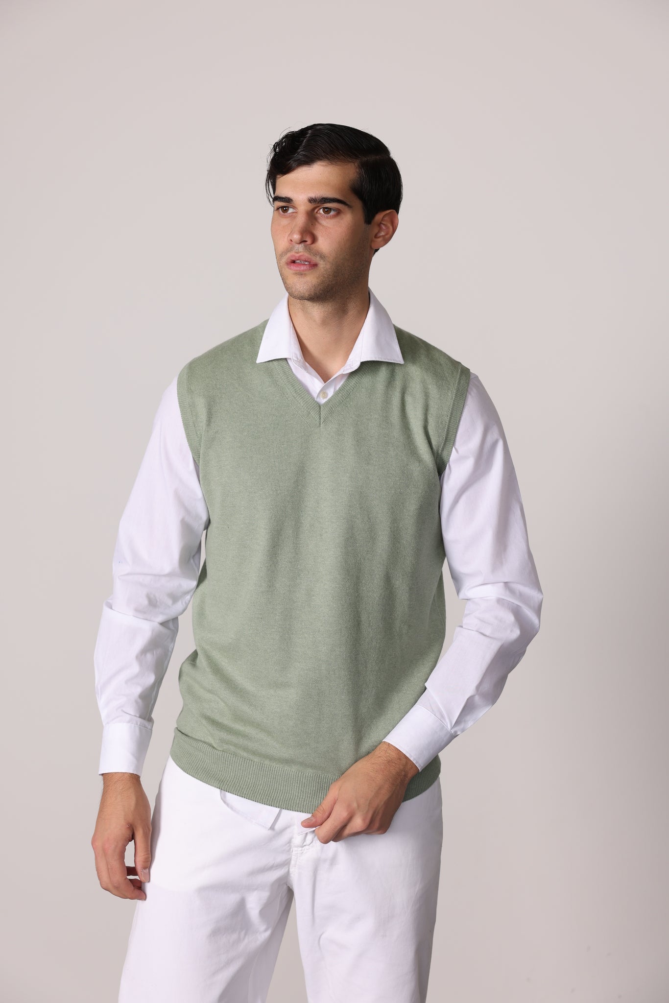 4206 - Sleeveless man