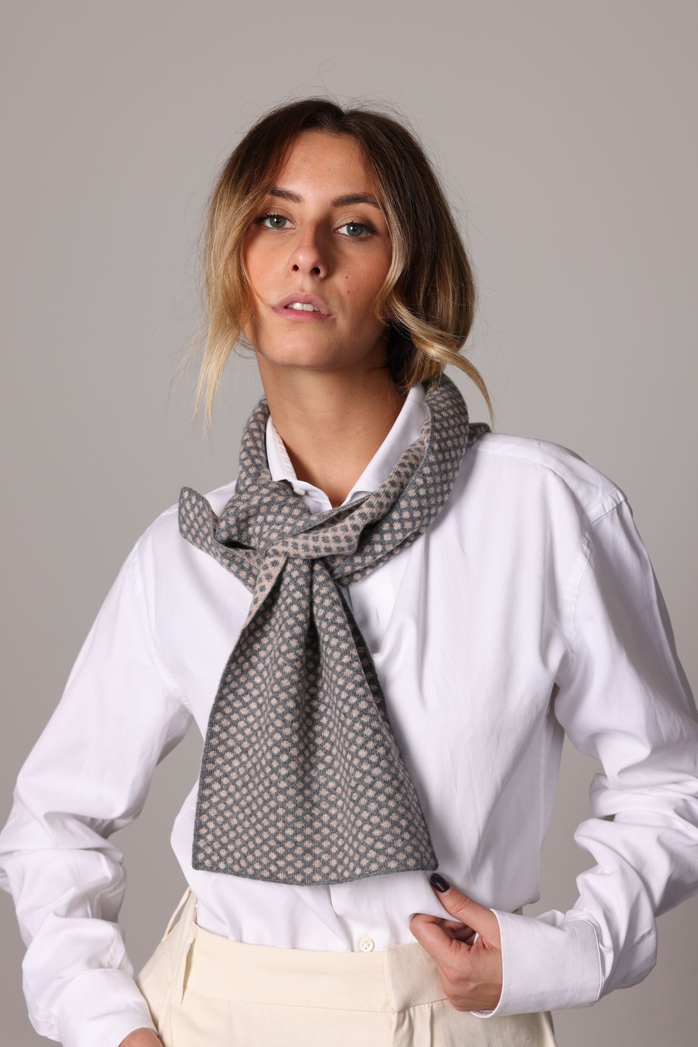 4743P - Bicolor scarf 2 bott. pois