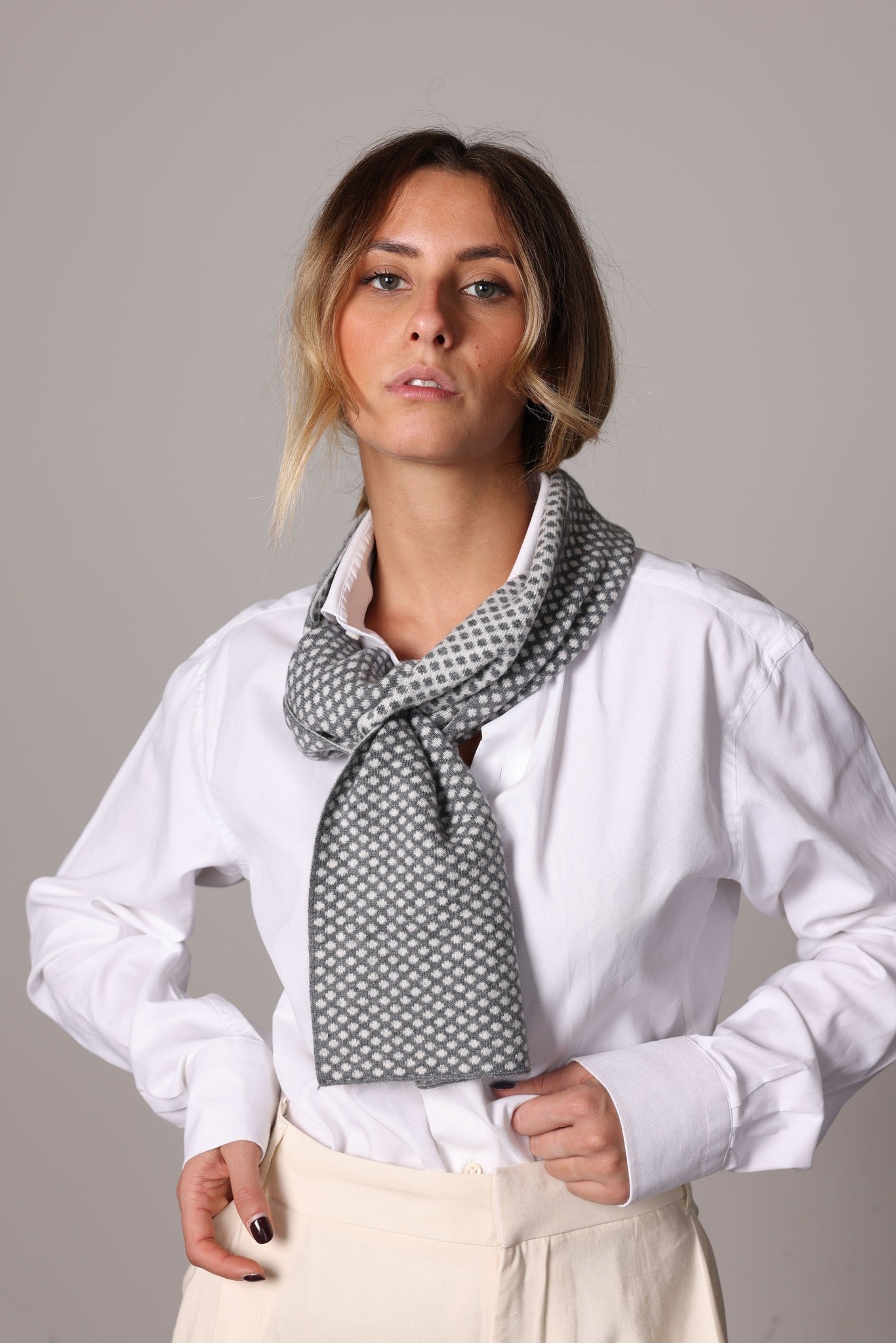 4743P - Bicolor scarf 2 bott. pois