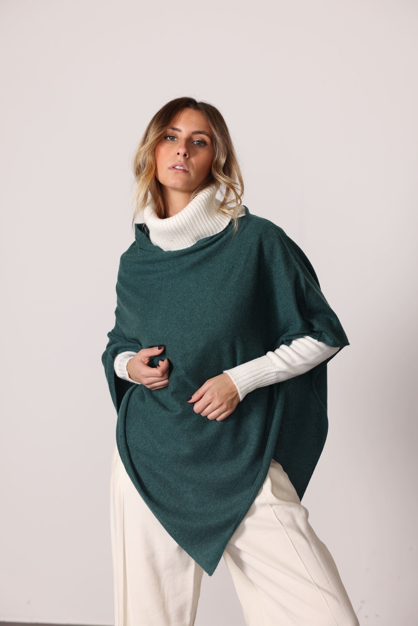 710 - poncho light 100% cashmere