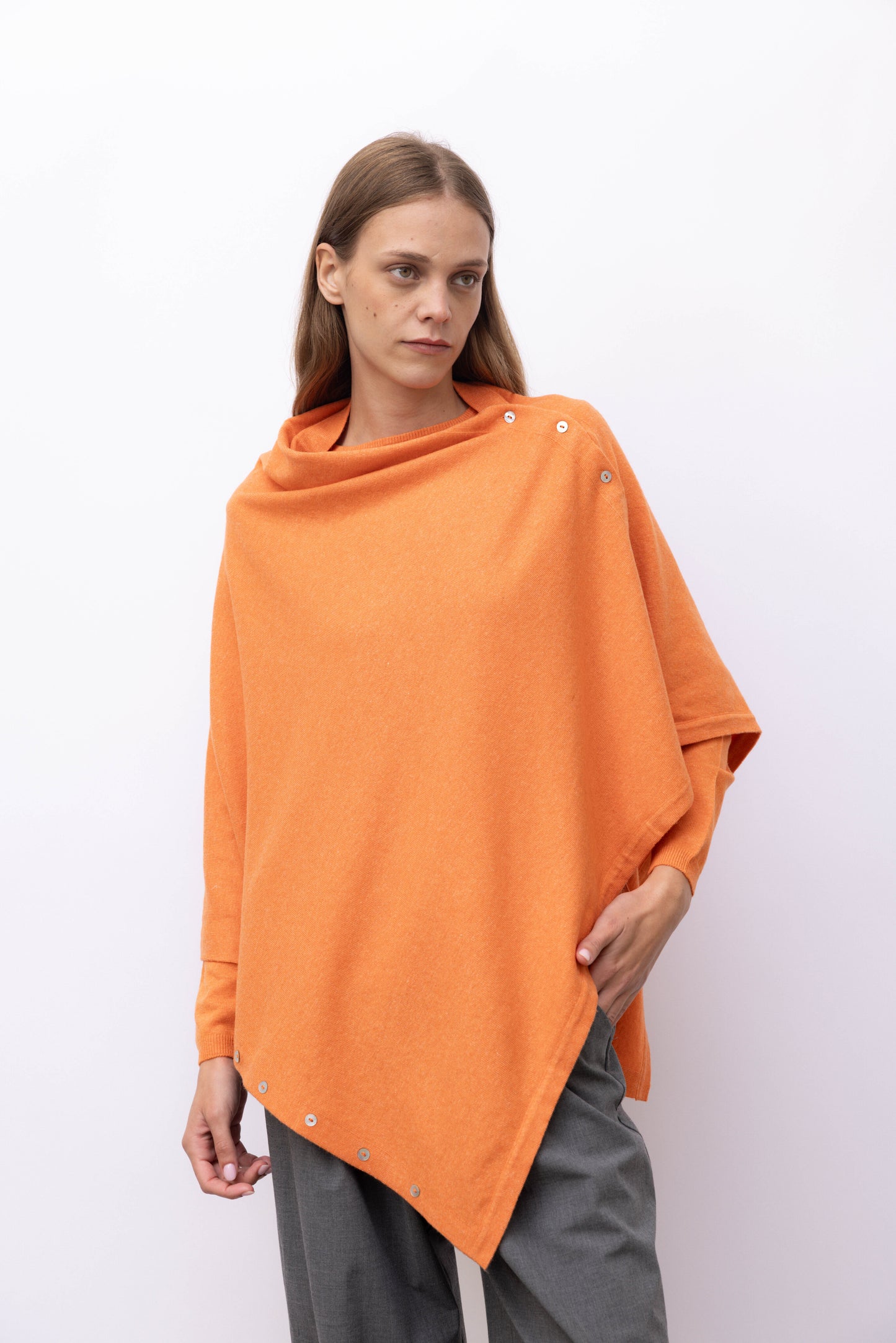 41119 - Buttoned Shrug