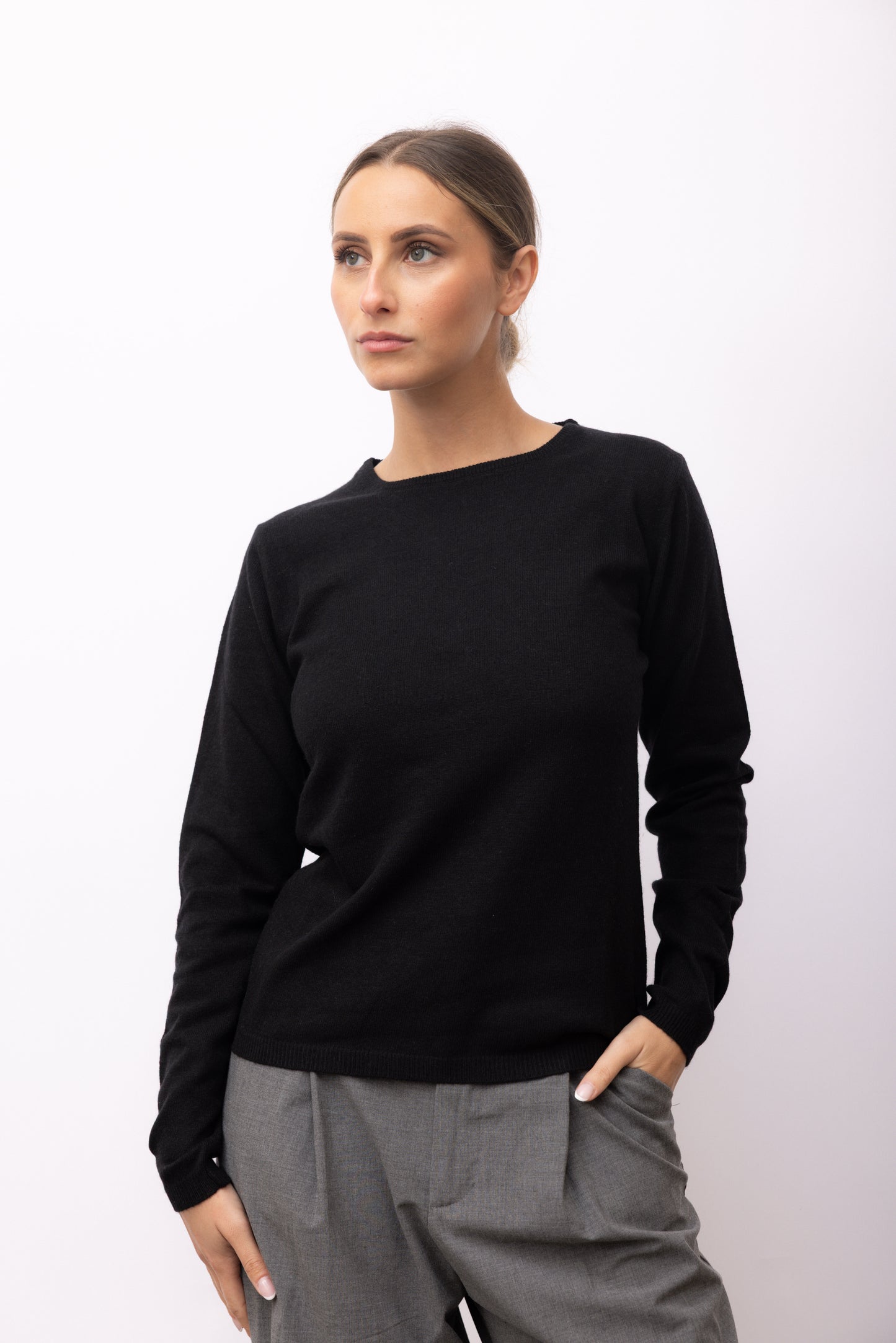 4101 - Classic crew neck woman