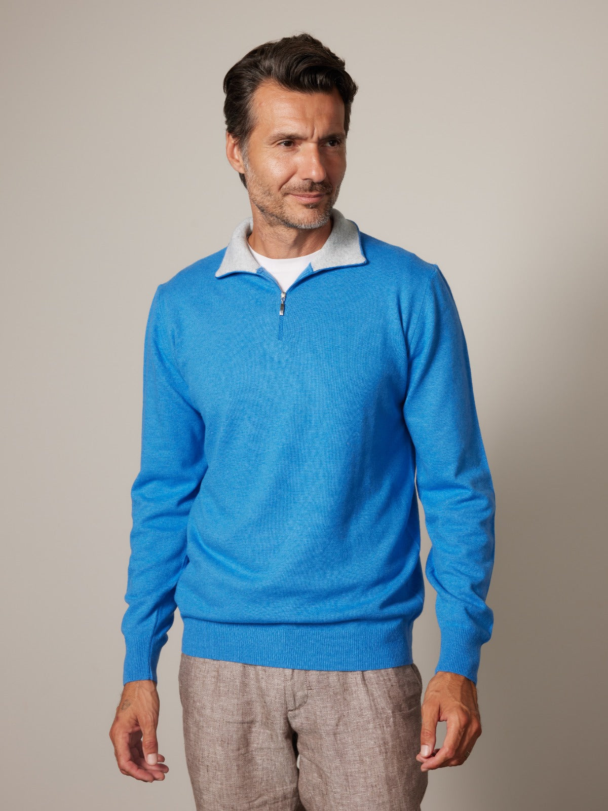 4202 - 1/2 zip man
