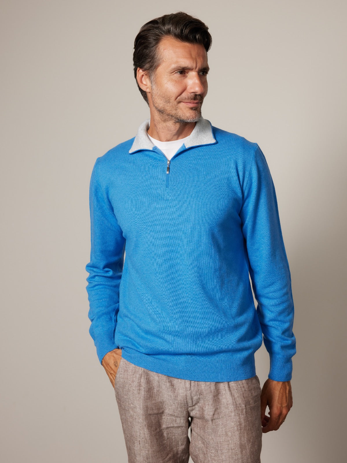 4202 - 1/2 zip man
