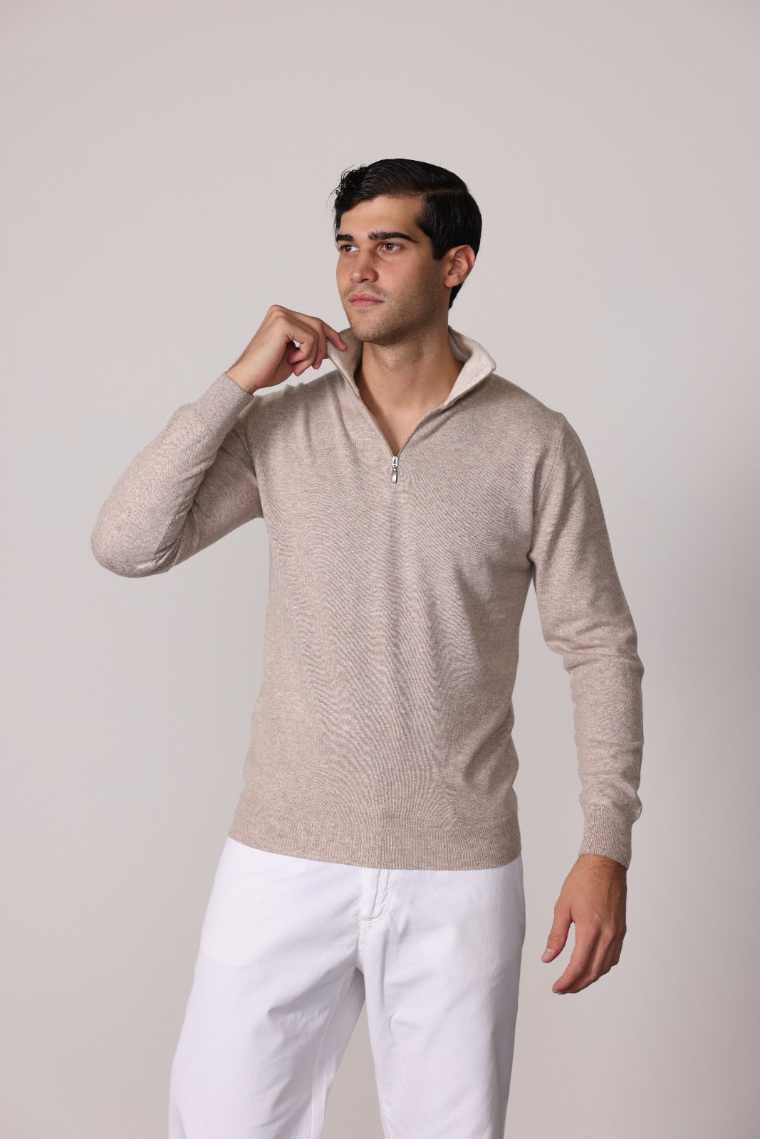 4202 - 1/2 zip man