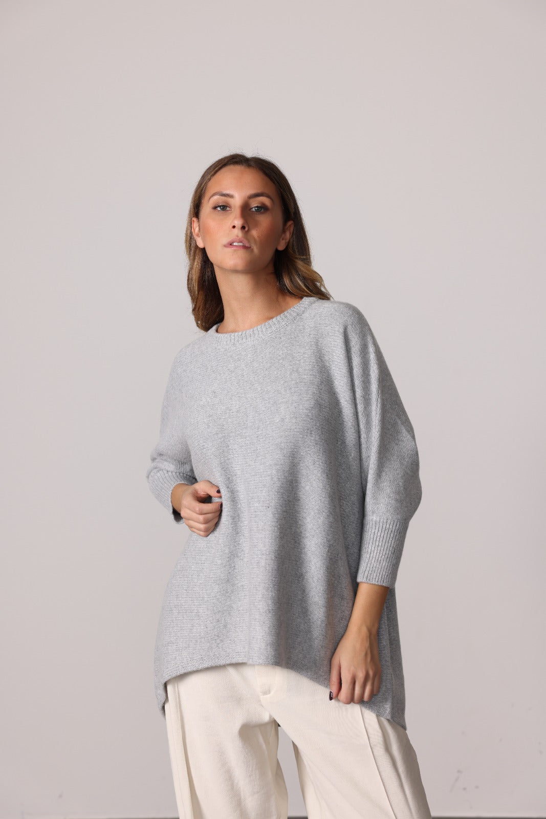 48100 - Crew neck poncho 3/4