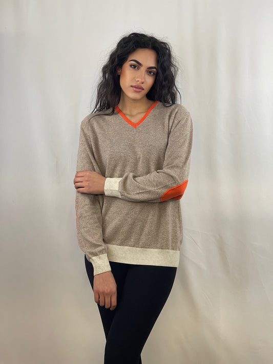 3344 - V neck women patches