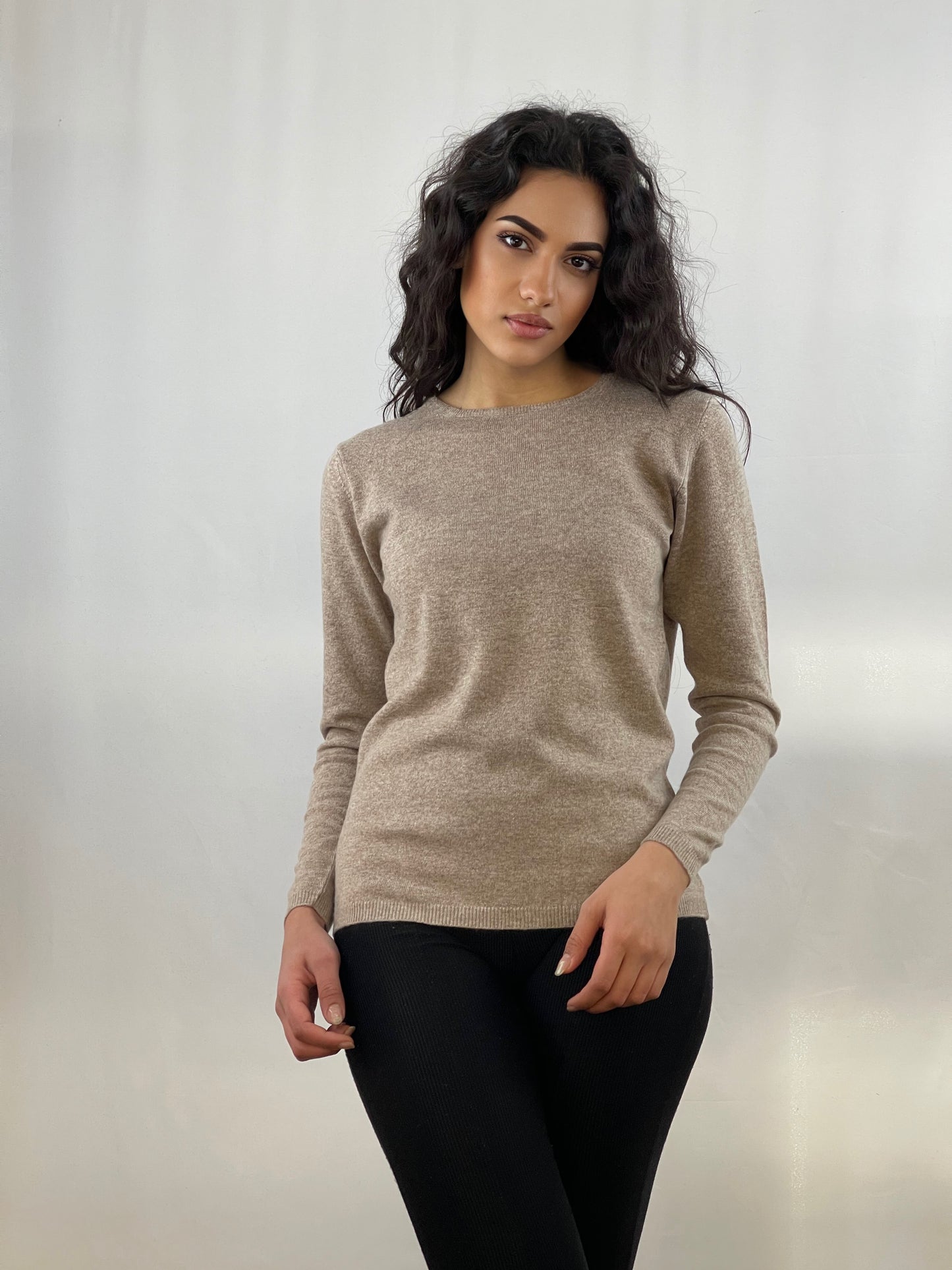 4101 - Classic crew neck woman