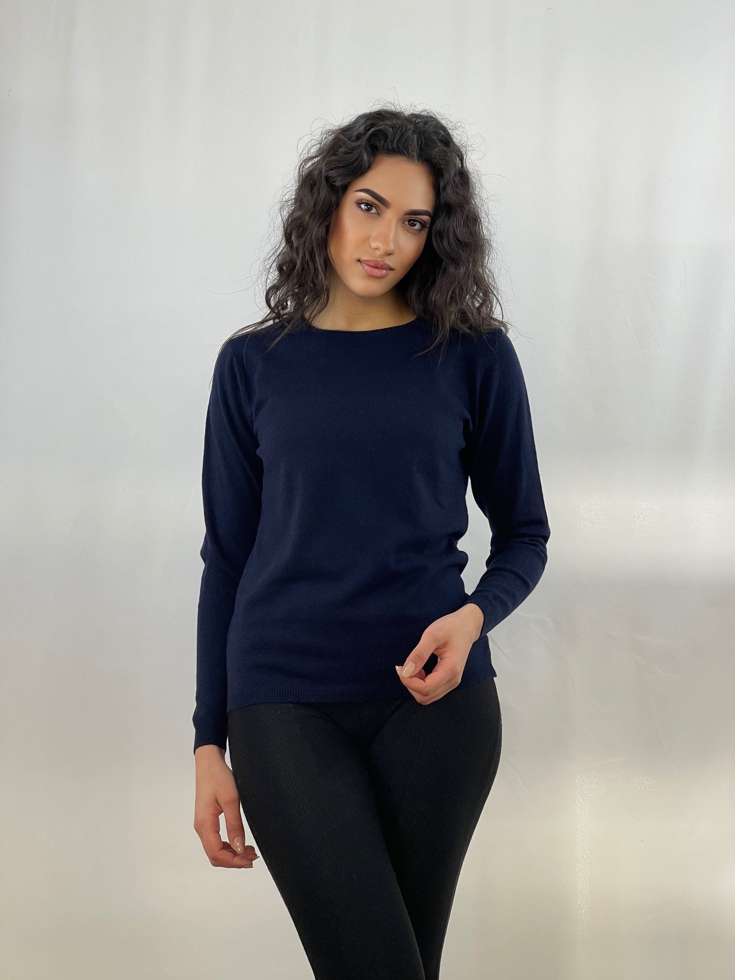 4101 - Classic crew neck woman