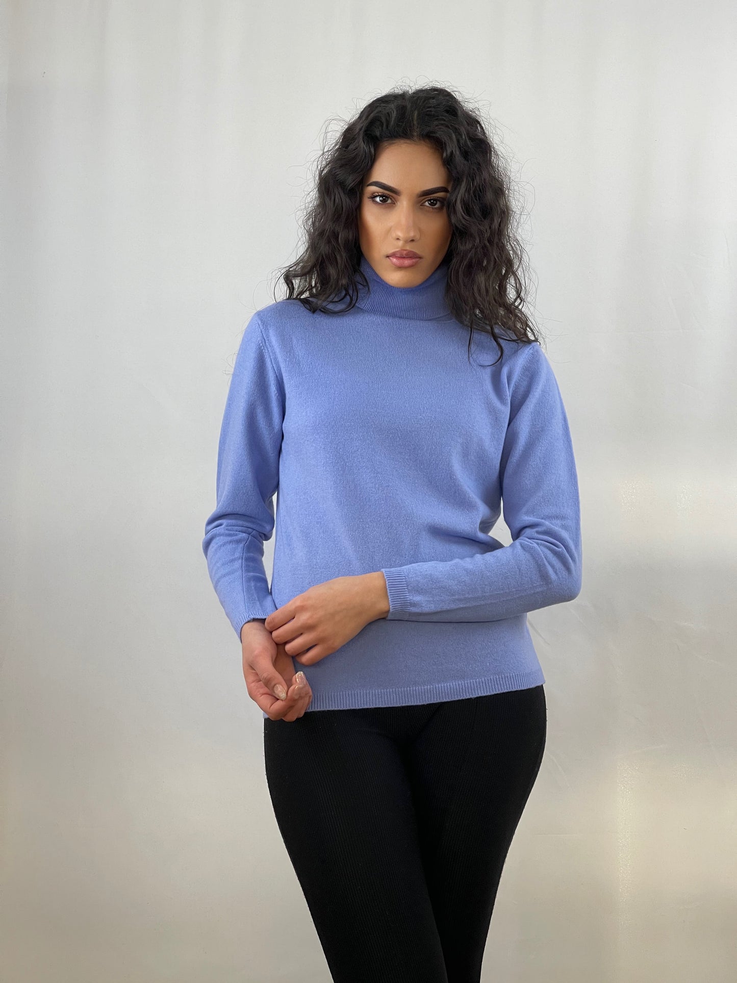 4103 - Classic turtleneck women