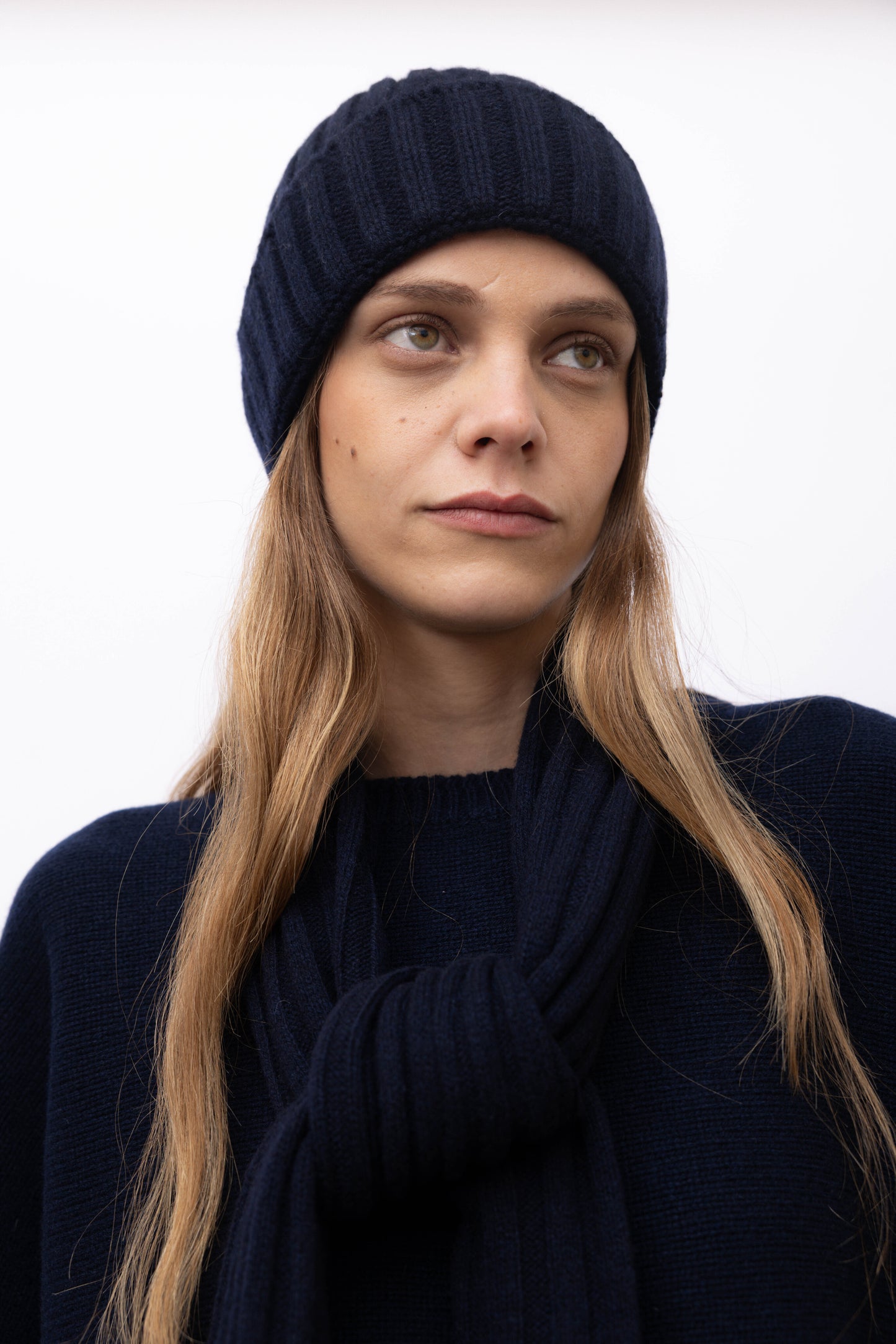 555 - Hat 100% Cashmere