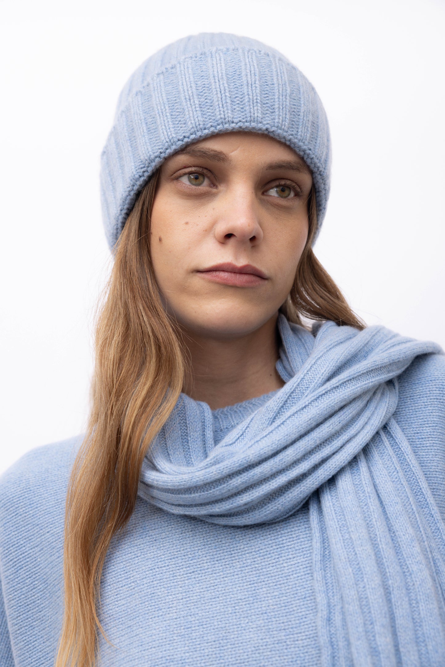 555 - Hat 100% Cashmere