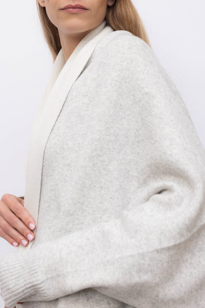 1171 - Two-tone doubleface cape with sleeves