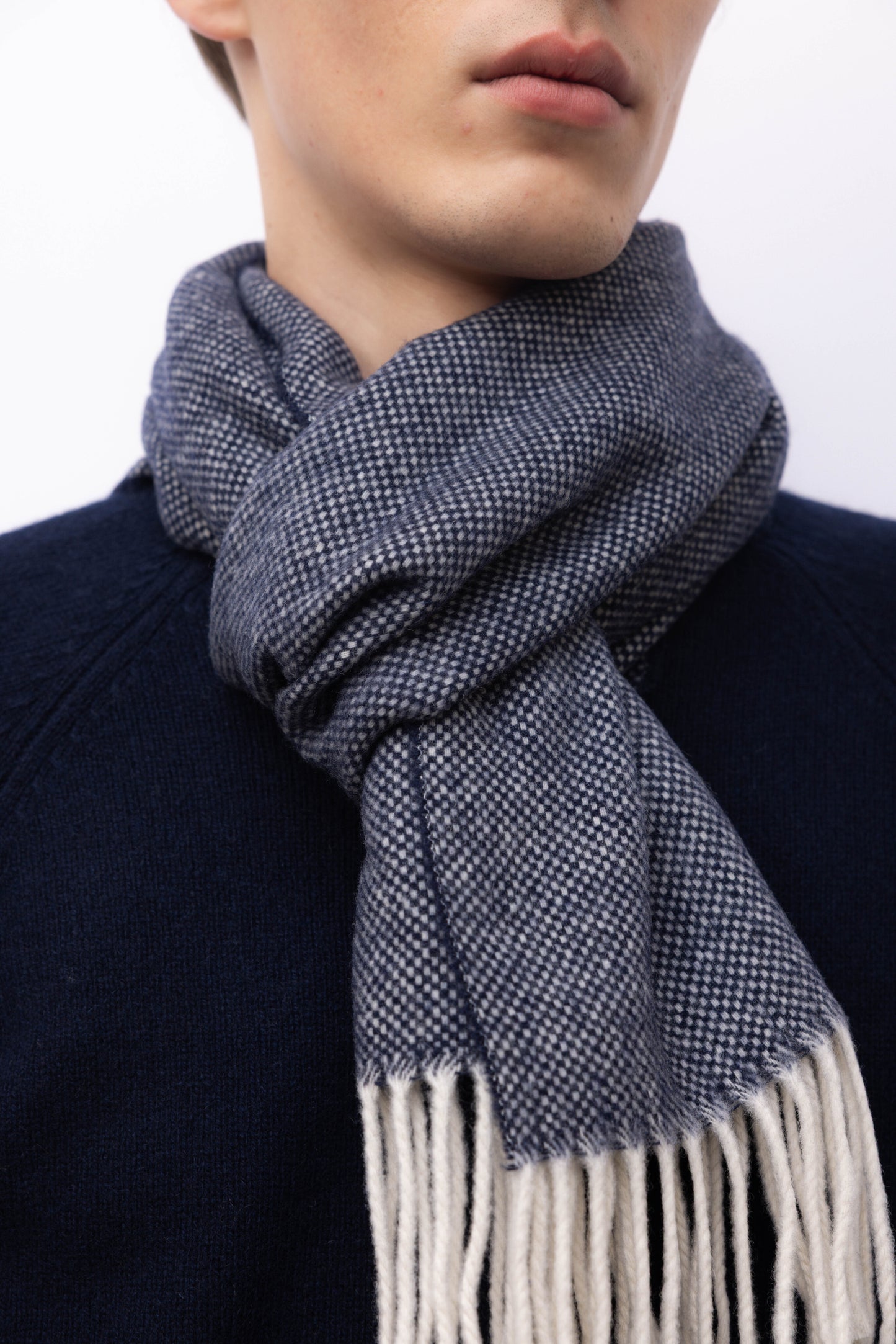 757 - "Astor" Scarf 100% Cashmere