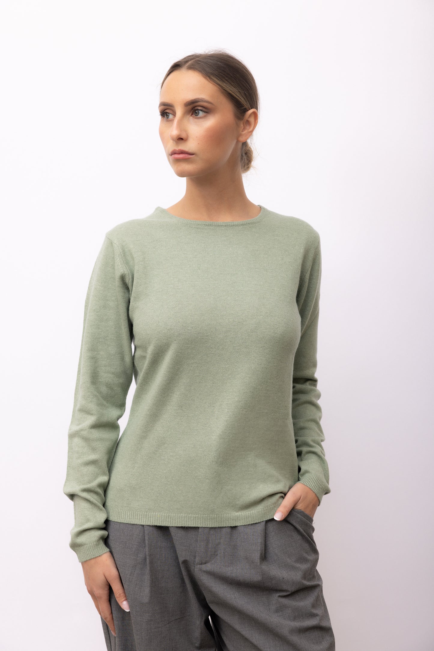 4101 - Classic crew neck woman