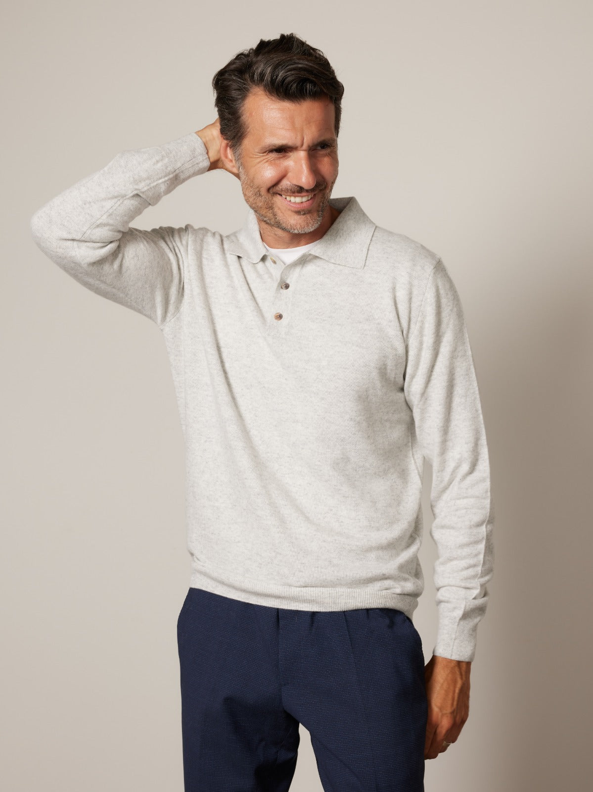 4207 - Men's three-button long-sleeved polo shirt